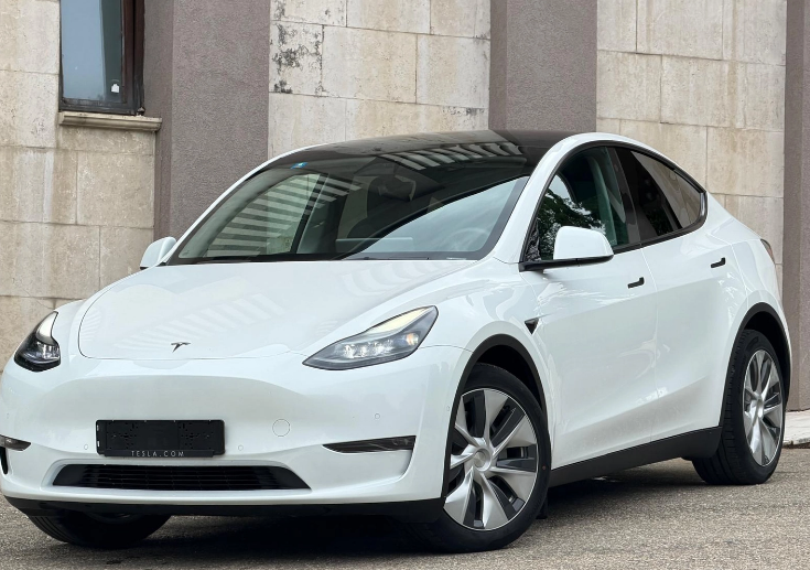 Tesla Model Y Long Range Dual Motor AWD